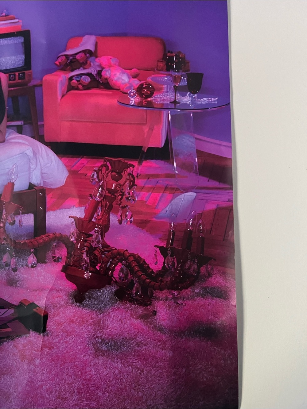 ITZY Guess Who K-Pop Wall Banner Poster Purple Pink Room Decor 30 x 21 - Picture 2 of 4